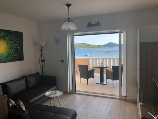 Apartmani Irina Vodice Exteriör bild